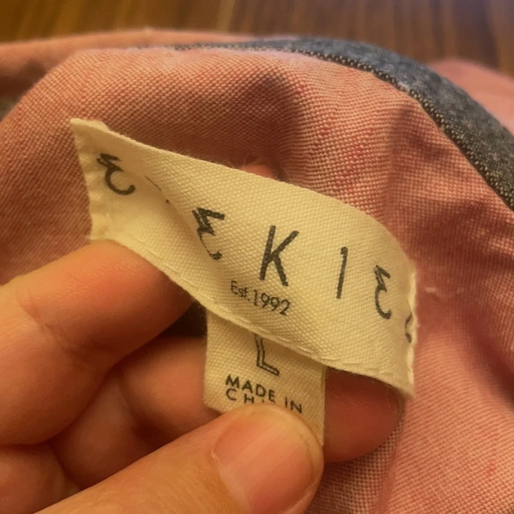 Ezekiel men’s button down muted red size L - Picture 9 of 9